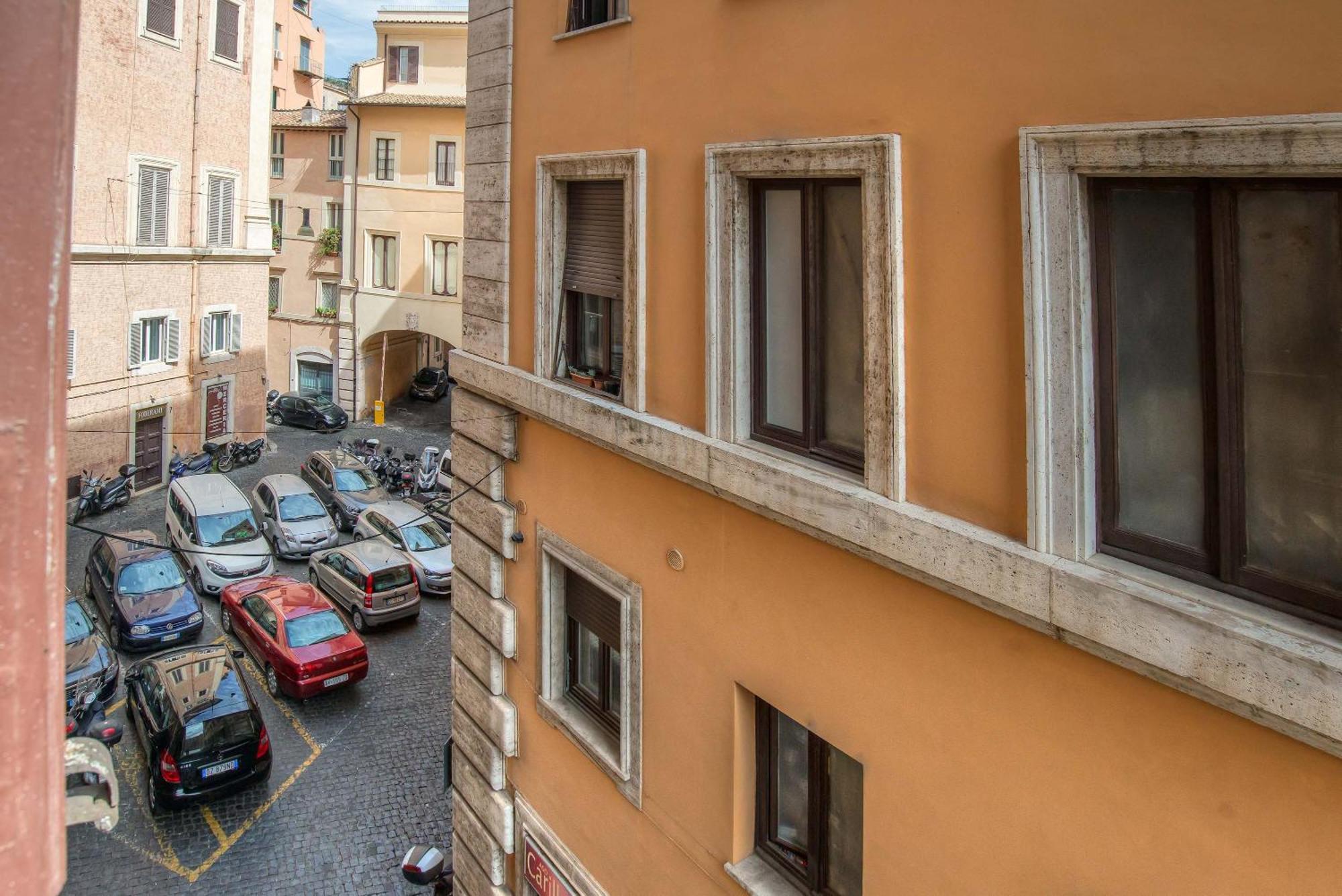 Pantheon Caesar Relais Hotel Rome Room photo