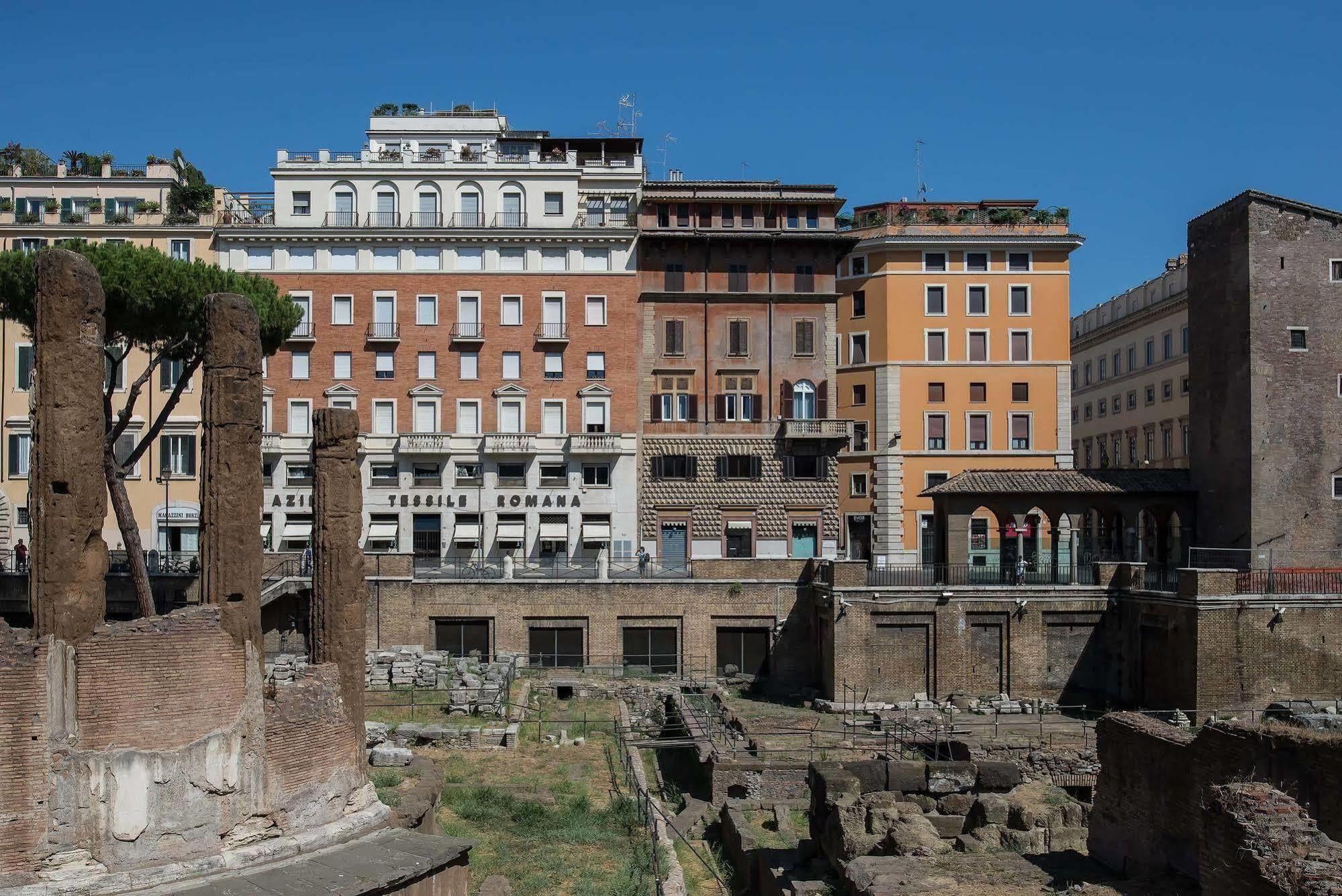 Pantheon Caesar Relais Hotel Rome Exterior photo