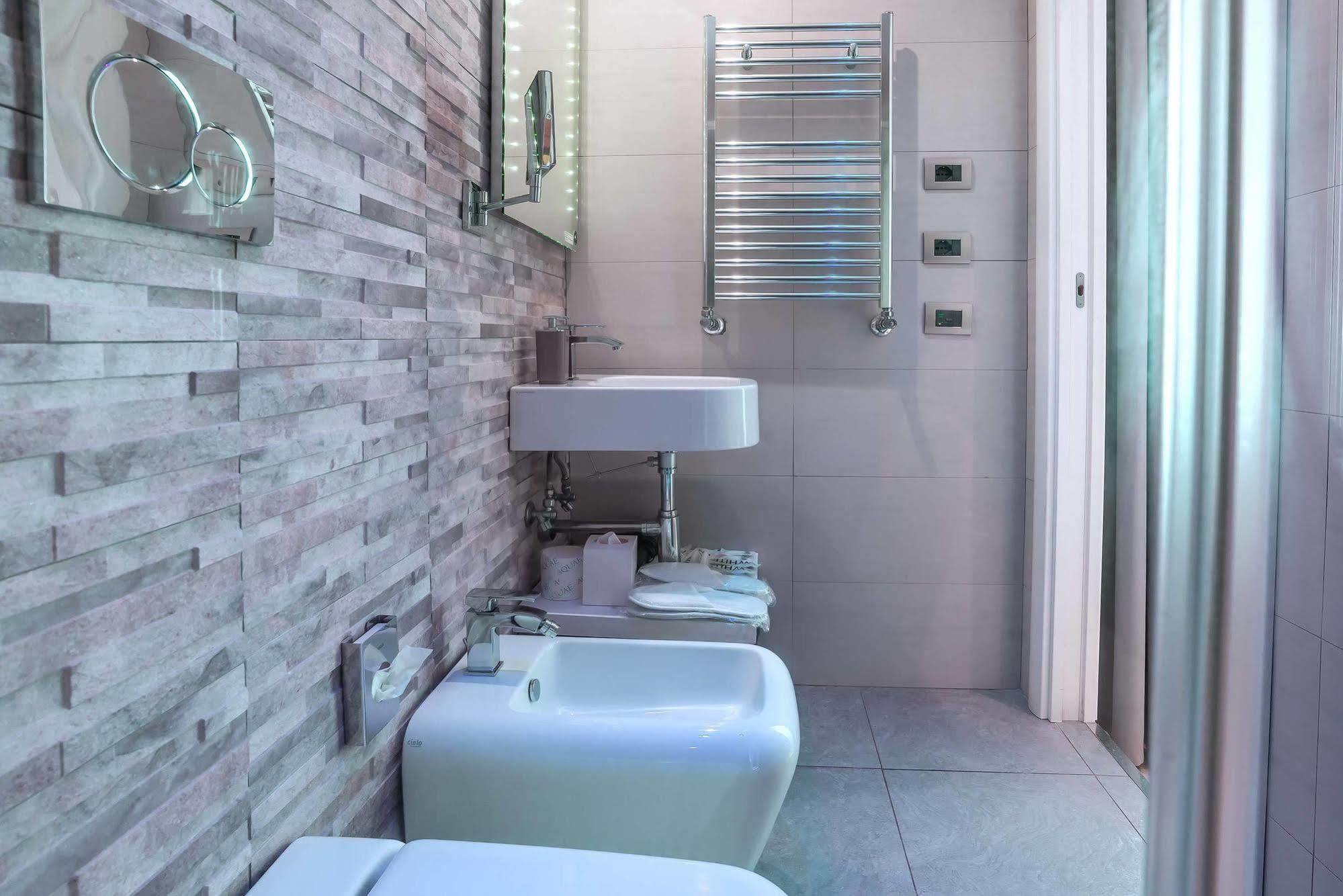 Pantheon Caesar Relais Hotel Rome Exterior photo